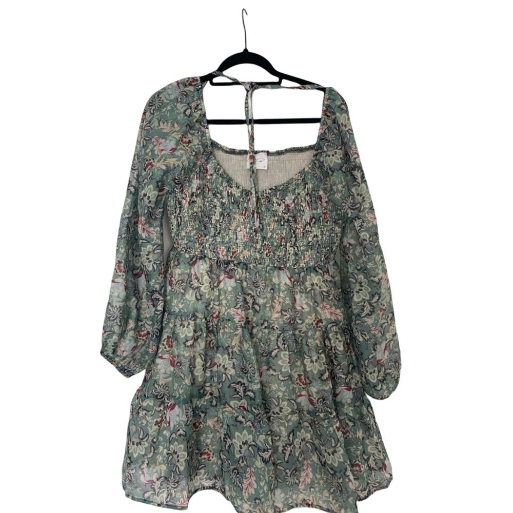 Women’s dress